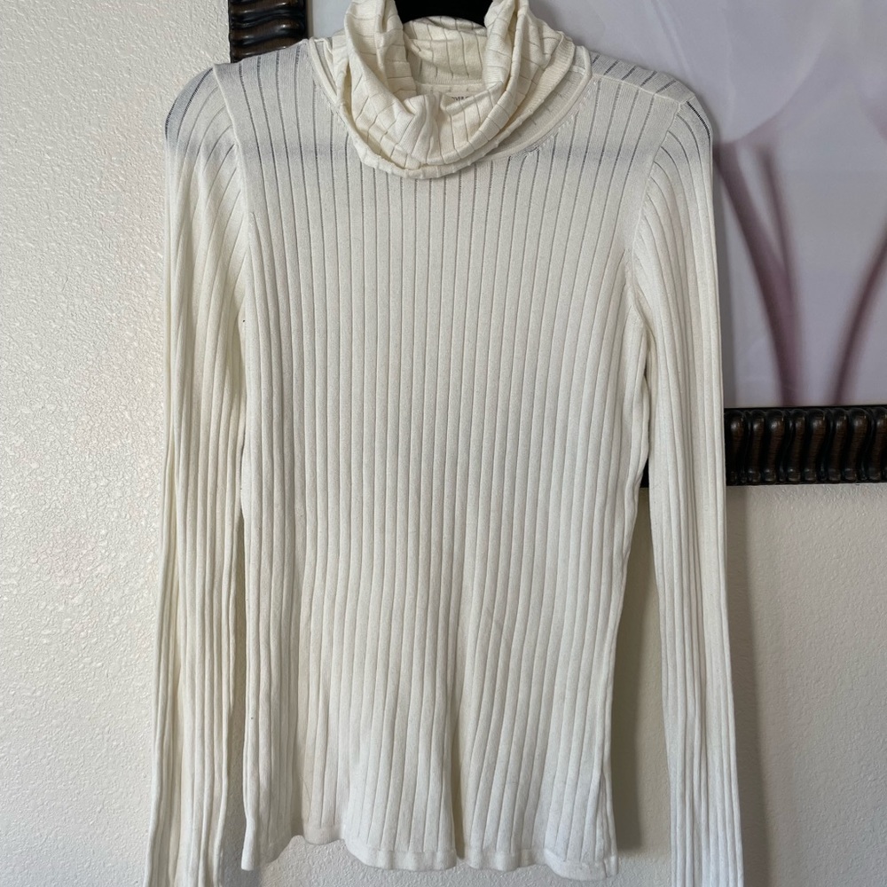 Turtle neck long sleeve